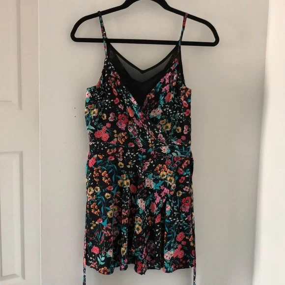Worn once! - EXPRESS Floral Print Romper - Picture 1 of 11